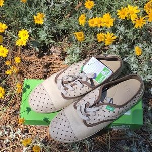 Sanuk🌻Canvas Sneakers size 8❣️